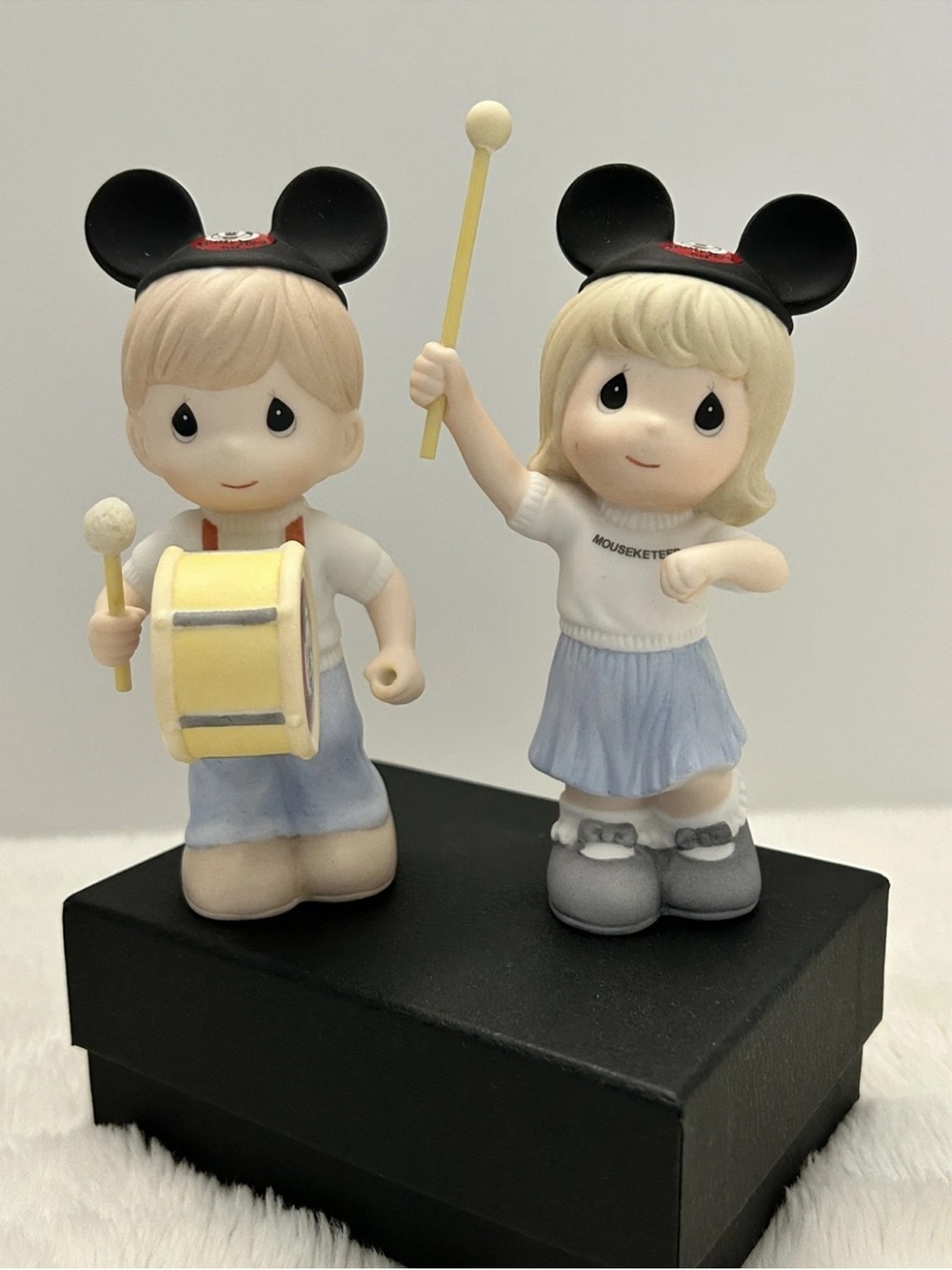 Precious Moments Disney Showcase Mouseketeers Come Along And Sing the Song 74000